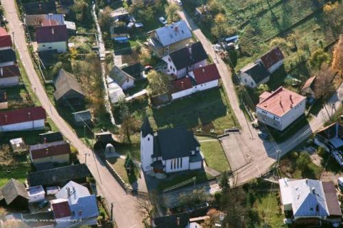 Letecký pohľad na&nbsp;obec Stránske - 6